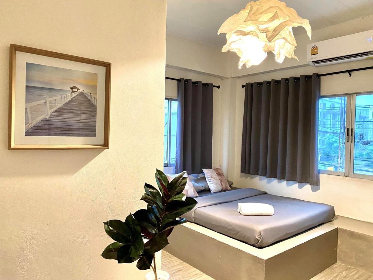 24 Poshtel Salaya Hostel Ngoại thất bức ảnh
